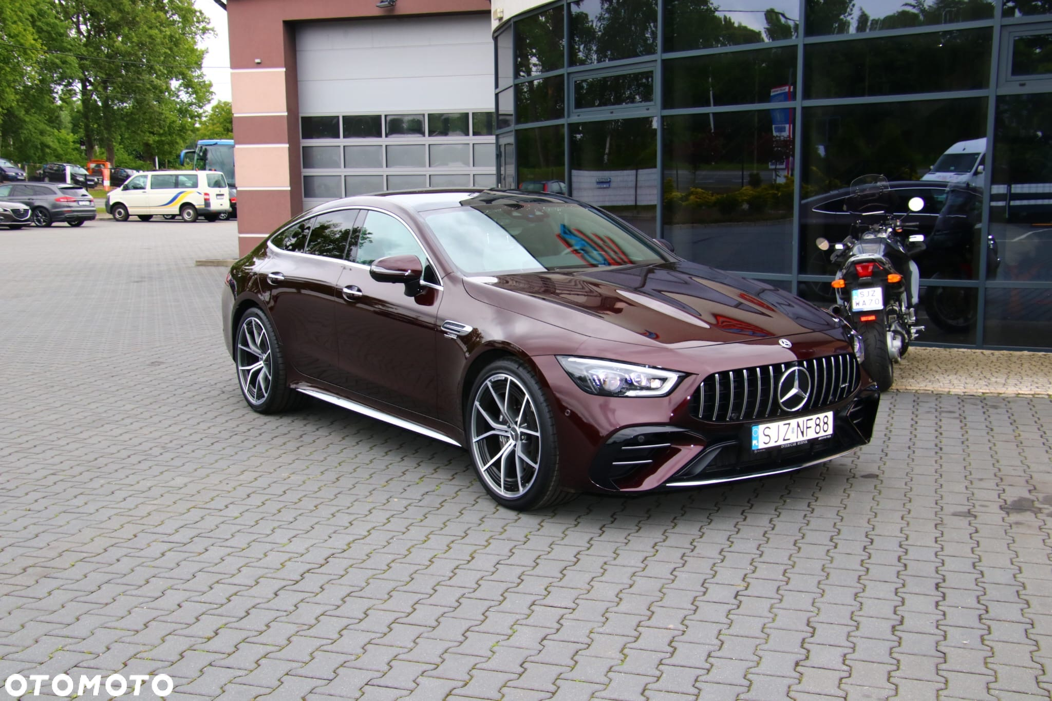 Mercedes-Benz AMG GT 53 4-Matic+ - 3