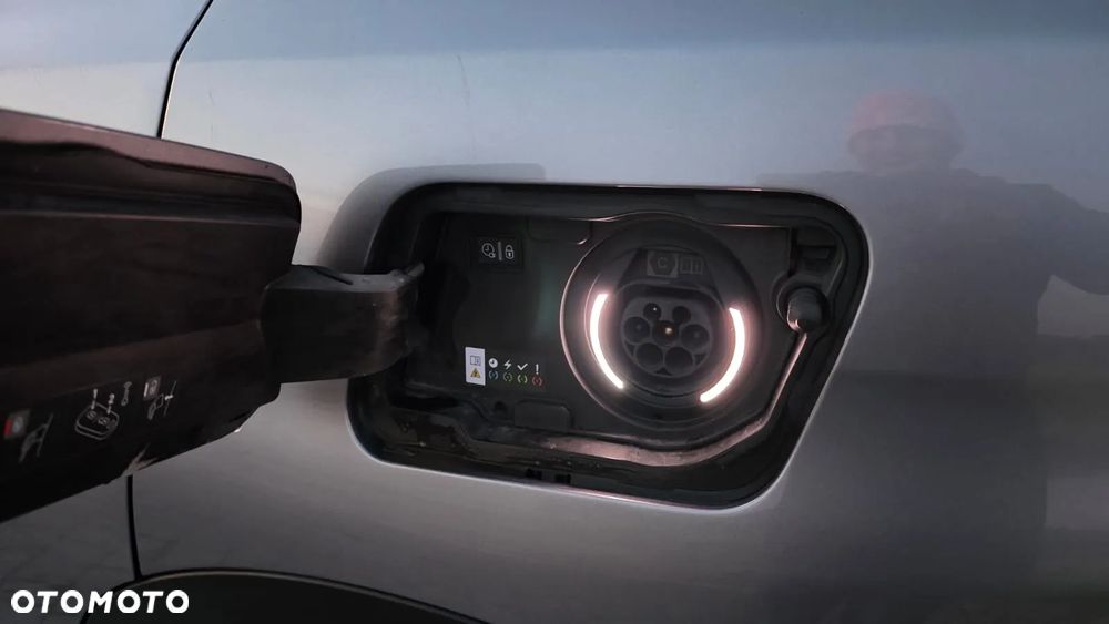 Peugeot 3008 1.6 PureTech Hybrid4 PHEV Allure S&S EAT8 - 13