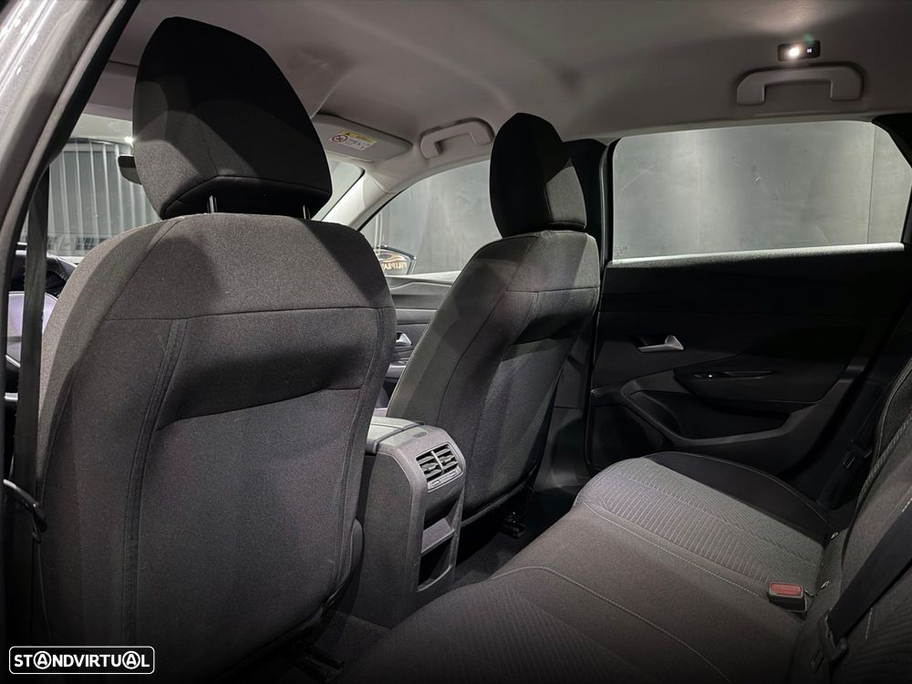 Peugeot 308 SW 1.6 Hybrid Allure e-EAT8 - 28