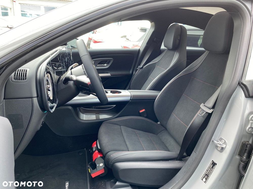 Mercedes-Benz CLA - 11