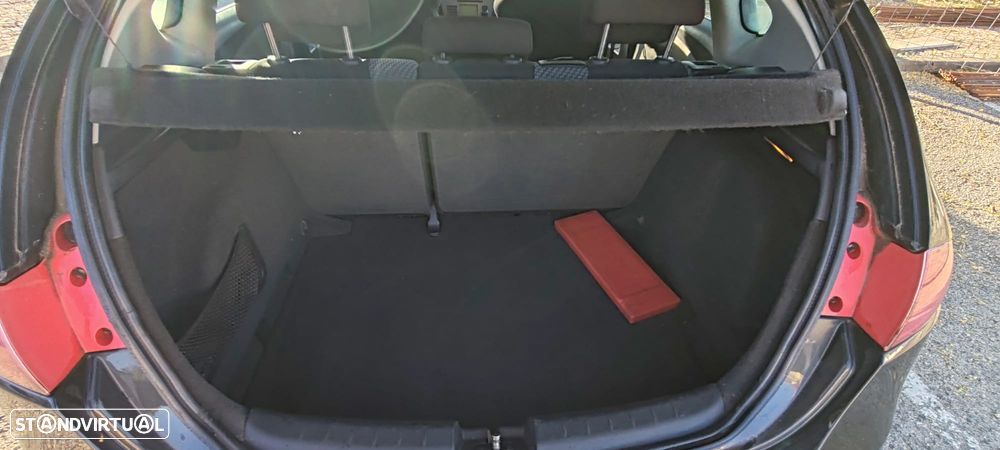 SEAT Leon 1.4 16V Reference - 17