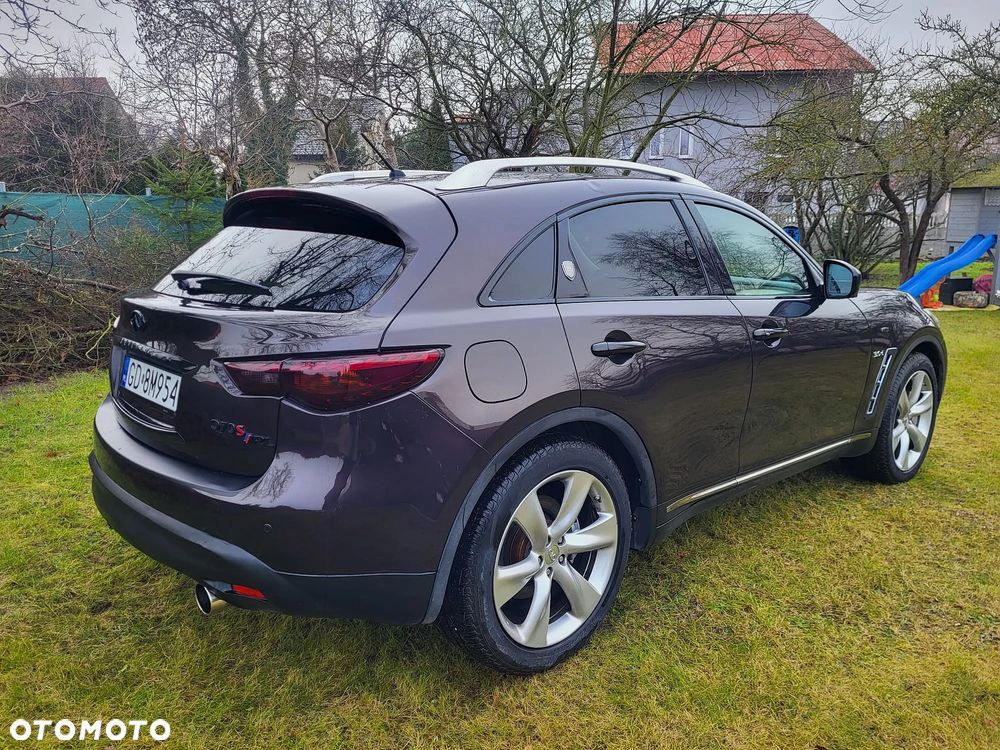Infiniti Q70 - 20