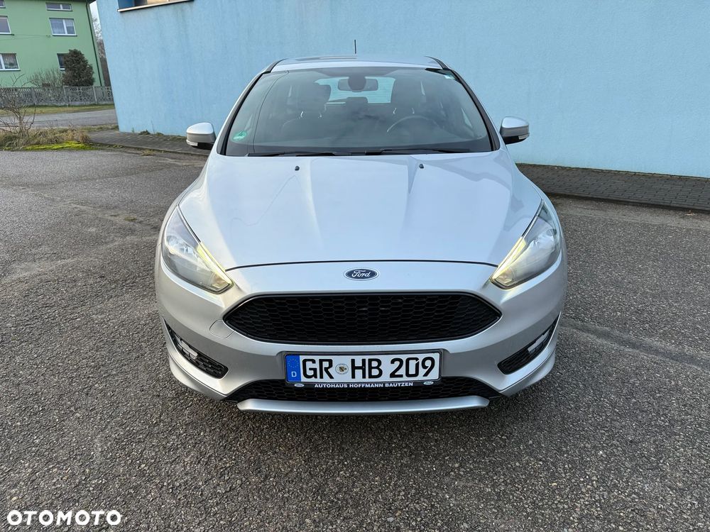 Ford Focus 1.0 EcoBoost Start-Stopp-System ST-LINE STYLE - 19