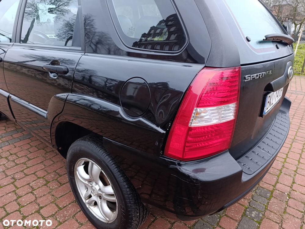Kia Sportage 2.0 CRDi Tour - 4