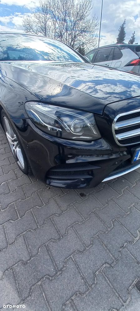Mercedes-Benz Klasa E 220 d 4-Matic 9G-TRONIC - 4
