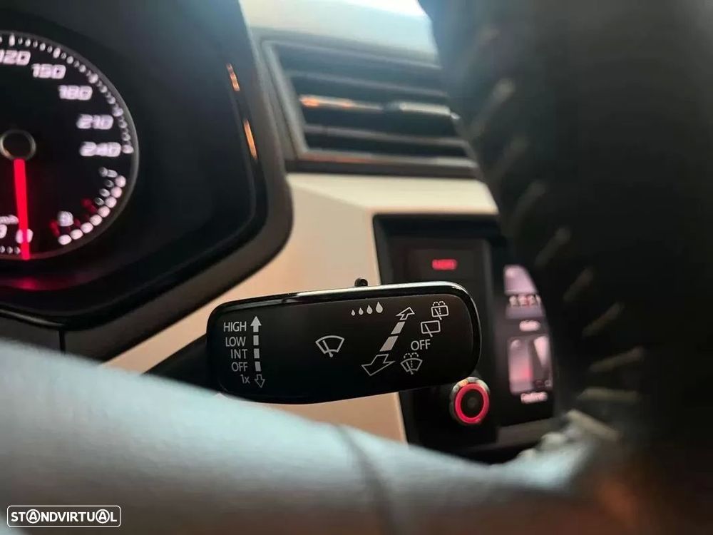 SEAT Arona 1.0 TGI XCELLENCE - 26