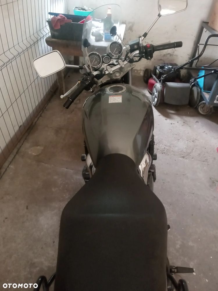 Suzuki GSX - 9