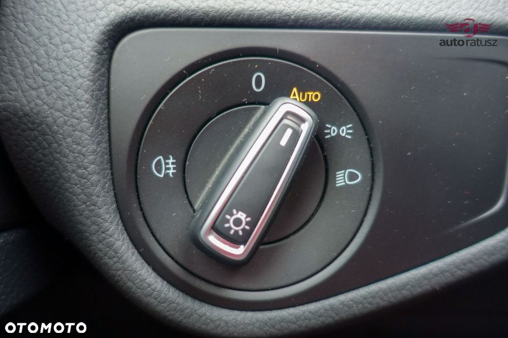 Volkswagen Golf - 17
