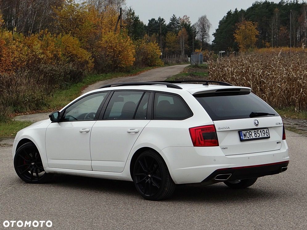 Skoda Octavia ver-2-0-tdi-4x4-rs-challenge-dsg - 8