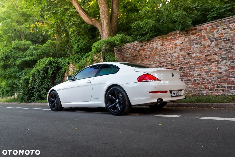 BMW Seria 6 650 i - 7