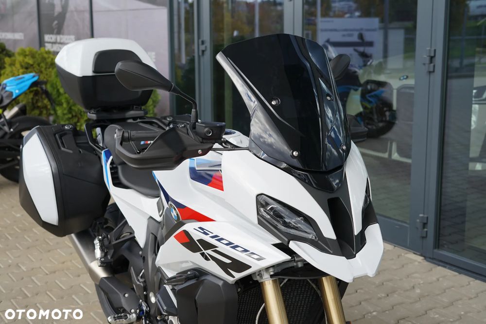 BMW S - 4