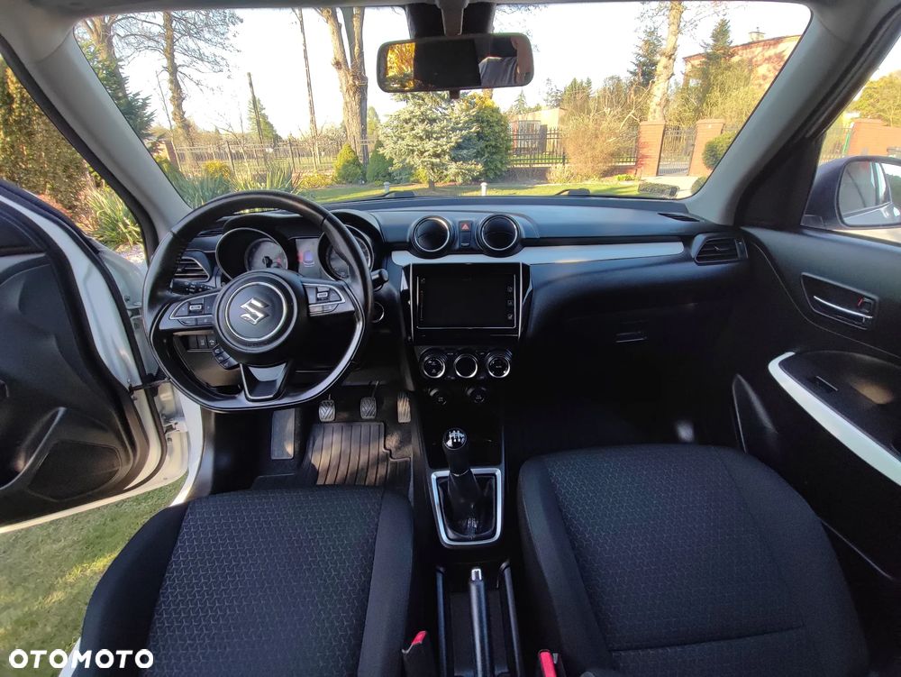 Suzuki Swift 1.2 SHVS Elegance - 4