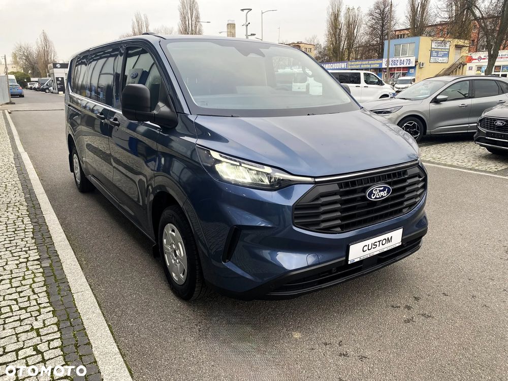 Ford Custom Van Trend - 3