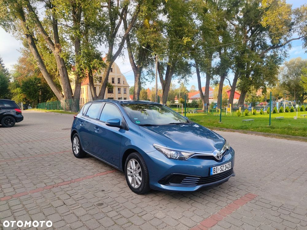 Toyota Auris 1.33 Dual-VVT-i - 25