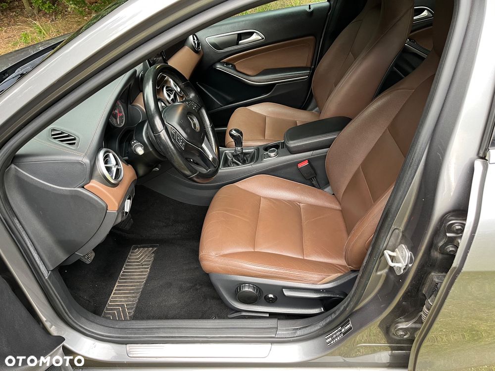 Mercedes-Benz Klasa A 180 CDI (BlueEFFICIENCY) Urban - 11