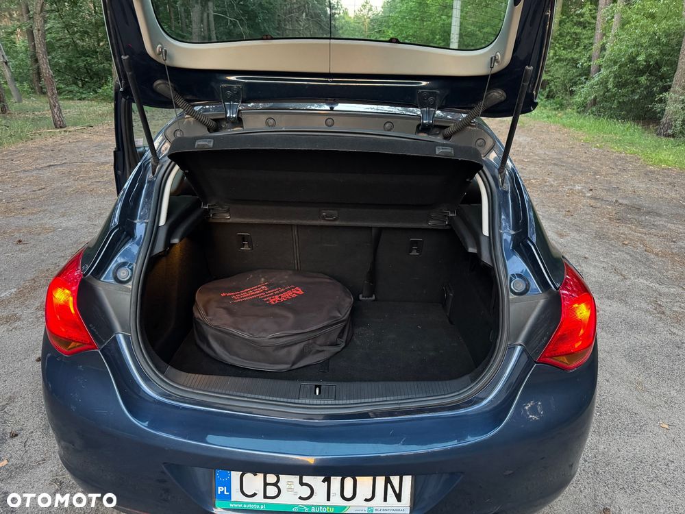 Opel Astra 1.6 - 8