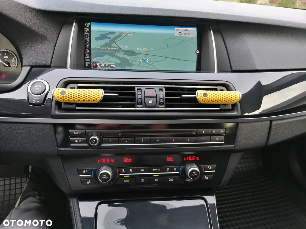 BMW Seria 5 520d Luxury Line - 16