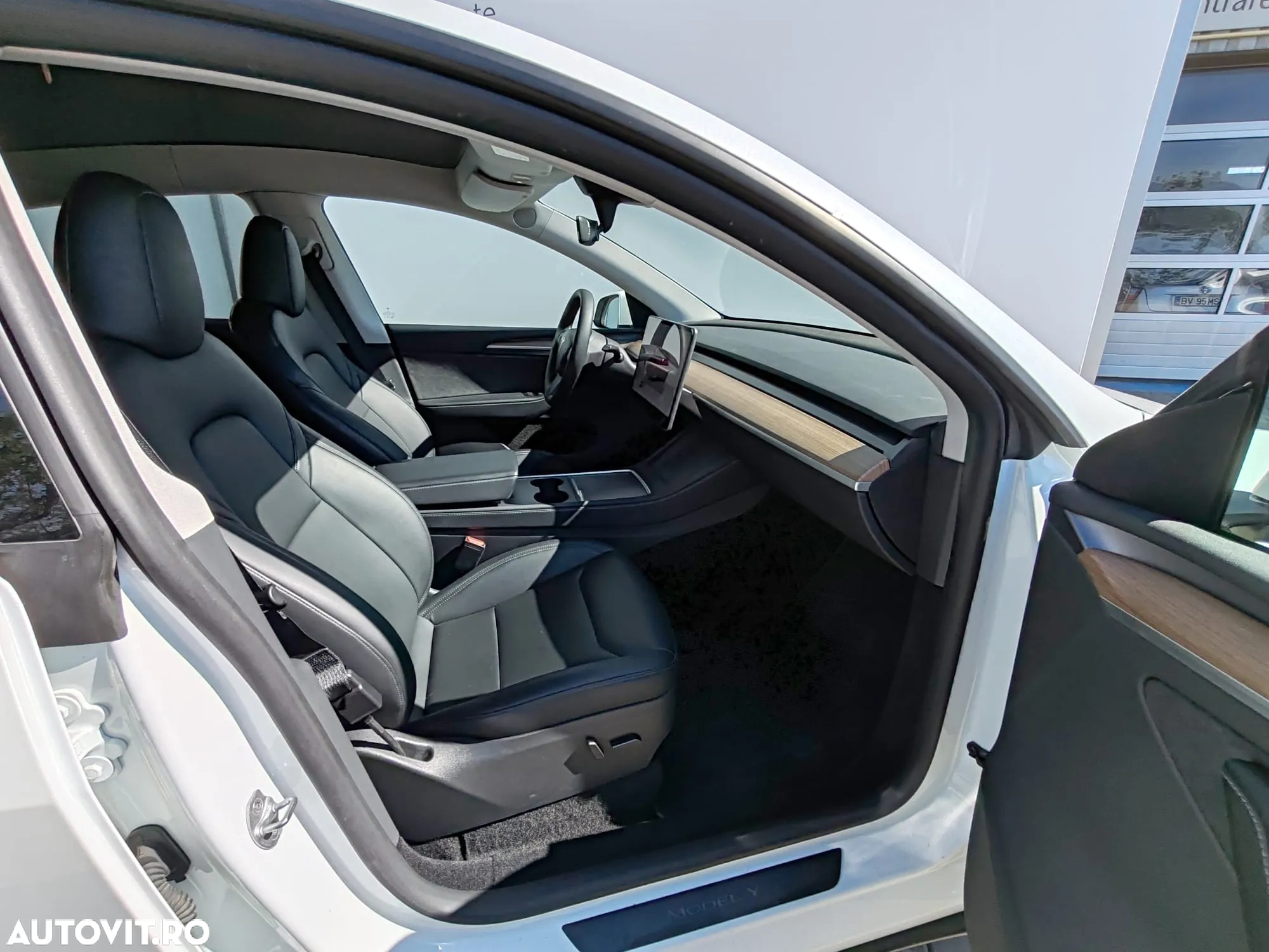 Tesla Model Y RWD Long Range - 8