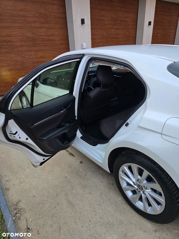 Toyota Camry - 9