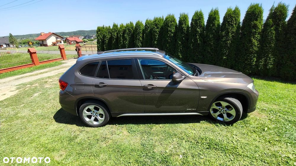 BMW X1 sDrive18d xLine - 12
