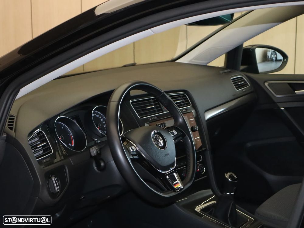VW Golf 1.6 TDI Confortline - 18