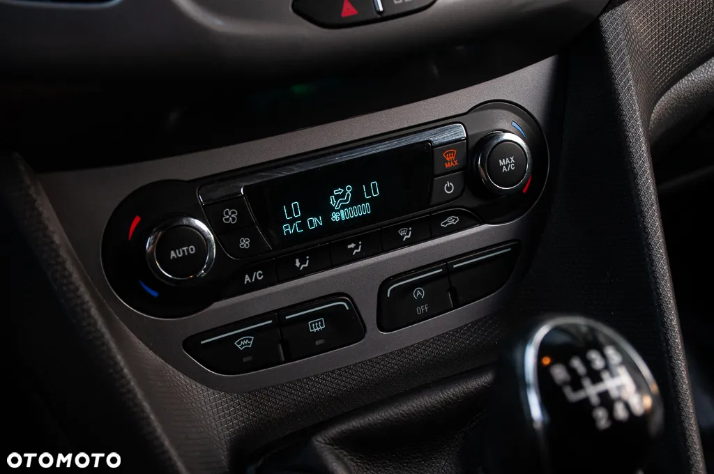 Ford Transit Connect - 26