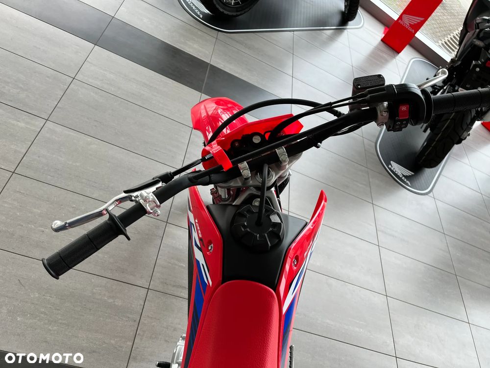 Honda CRF - 8
