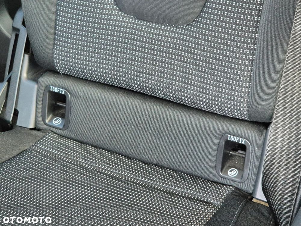 Mercedes-Benz Klasa V 250 d 9G-Tronic (d³ugi) - 37