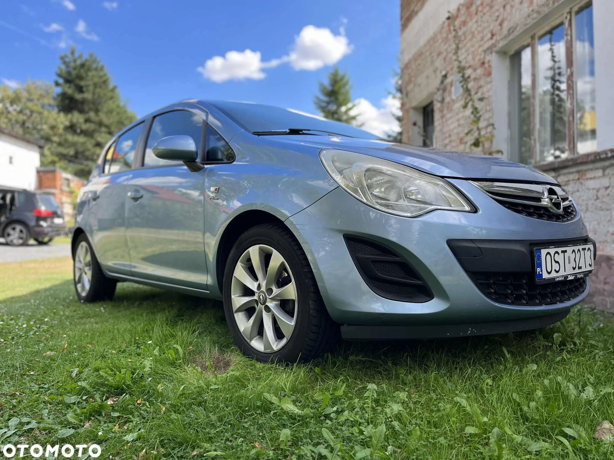 Opel Corsa 1.4 16V Active - 1