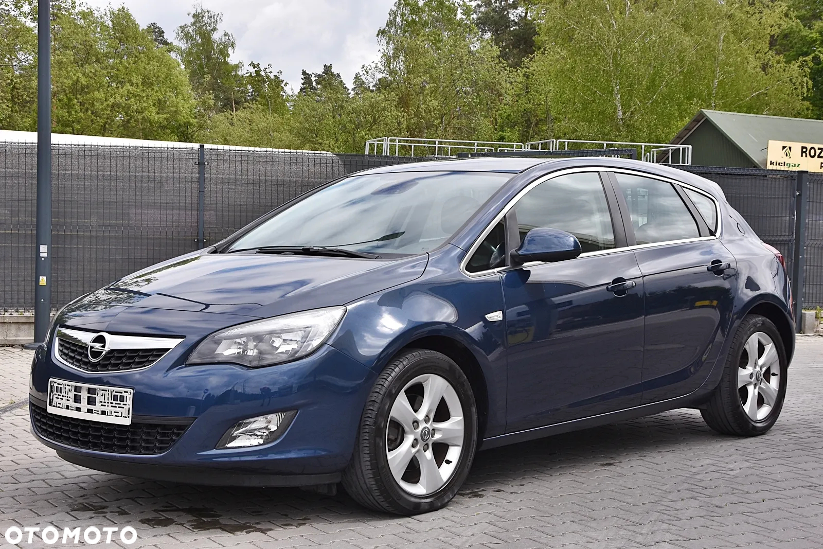 Opel Astra 1.6 Turbo Cosmo - 9