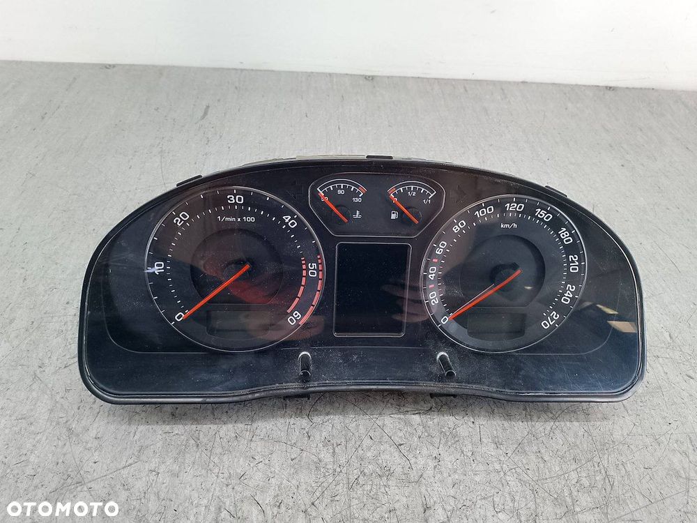 LICZNIK SKODA SUPERB I 3U0920840A  3U0920840A 110.080.115 2.5 TDI - 1