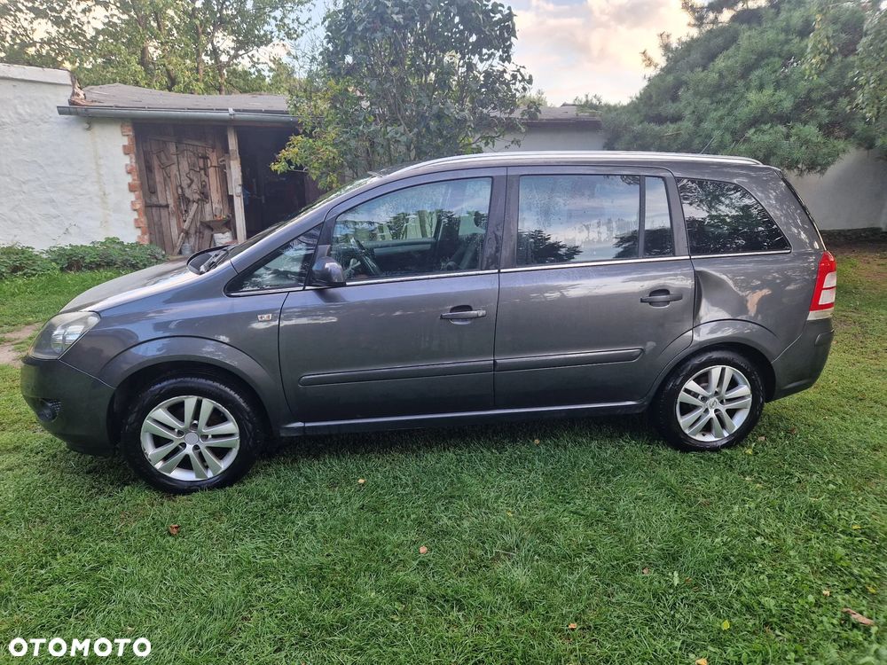 Opel Zafira - 4