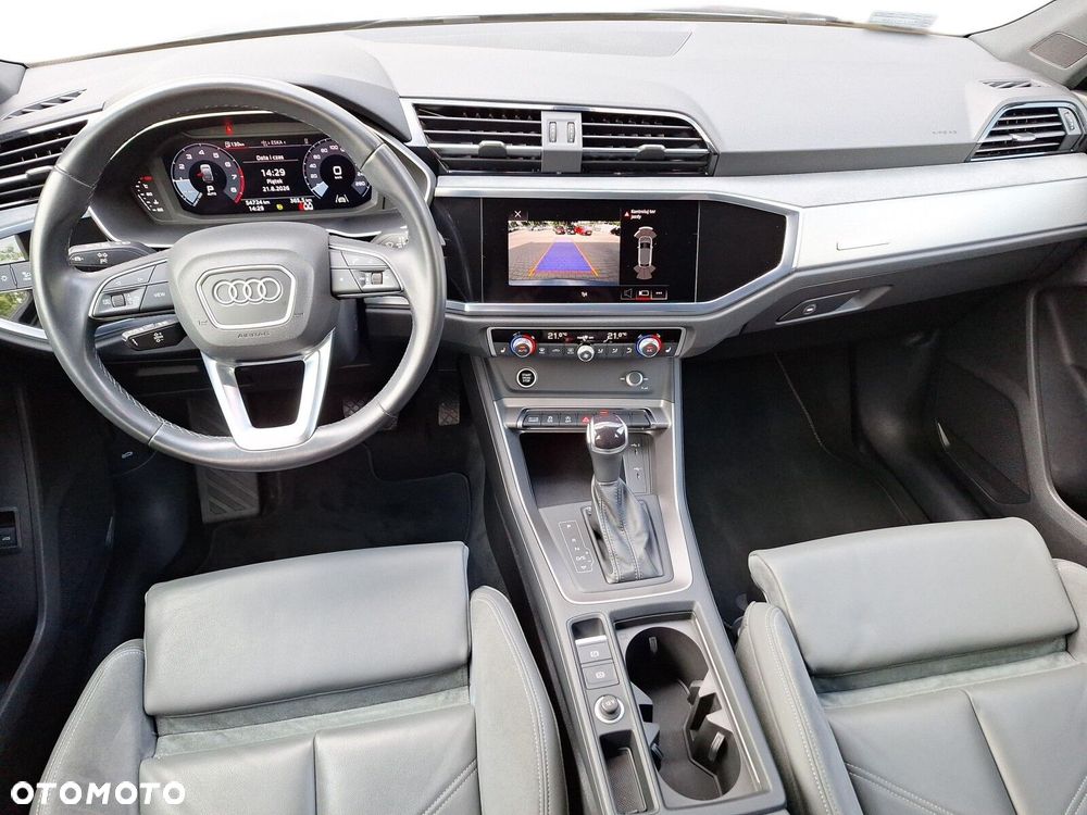 Audi Q3 Sportback - 11