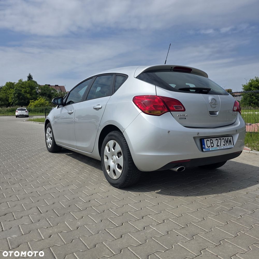 Opel Astra 1.4 T Cosmo - 3