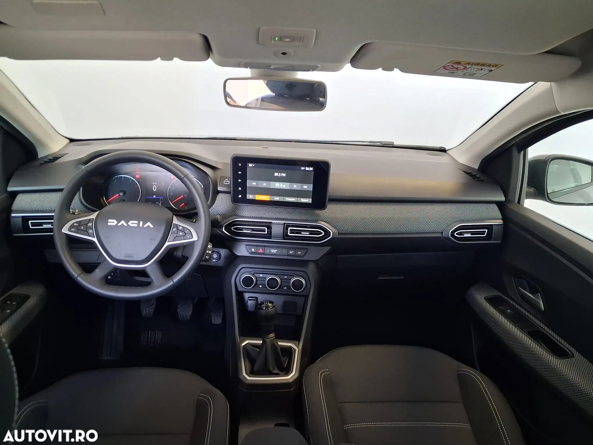 Dacia Logan TCe 90 MT6 Prestige - 3