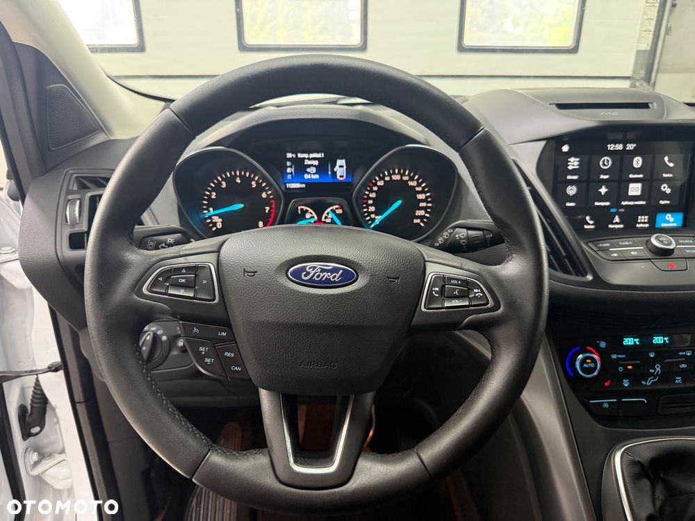 Ford Kuga 1.5 EcoBoost 2x4 Titanium - 18