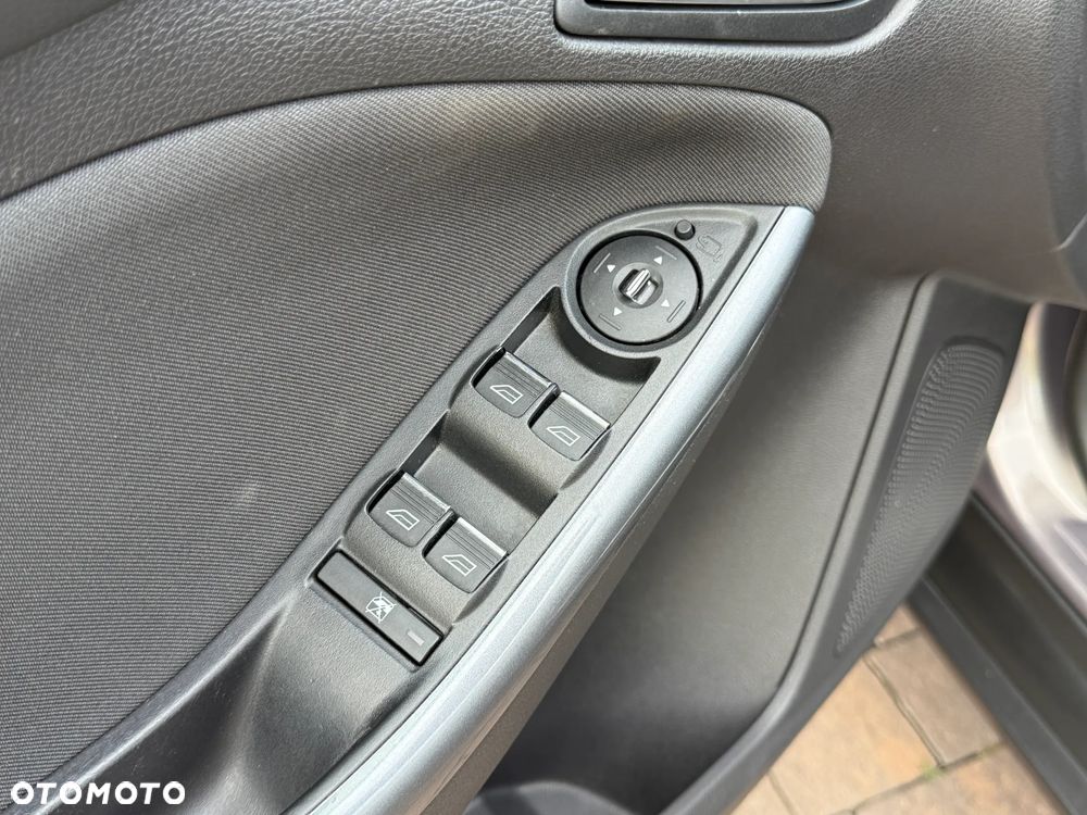 Ford Focus - 17
