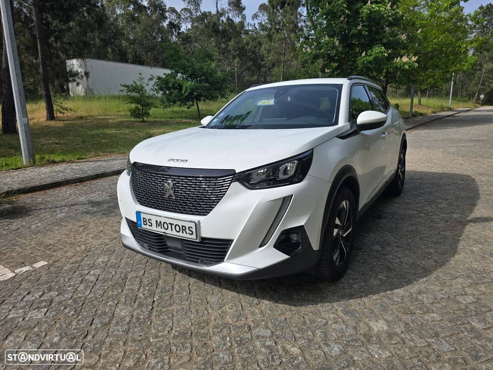 Peugeot 2008 1.2 PureTech Allure - 2