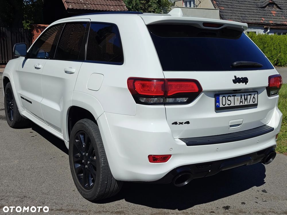Jeep Grand Cherokee - 15