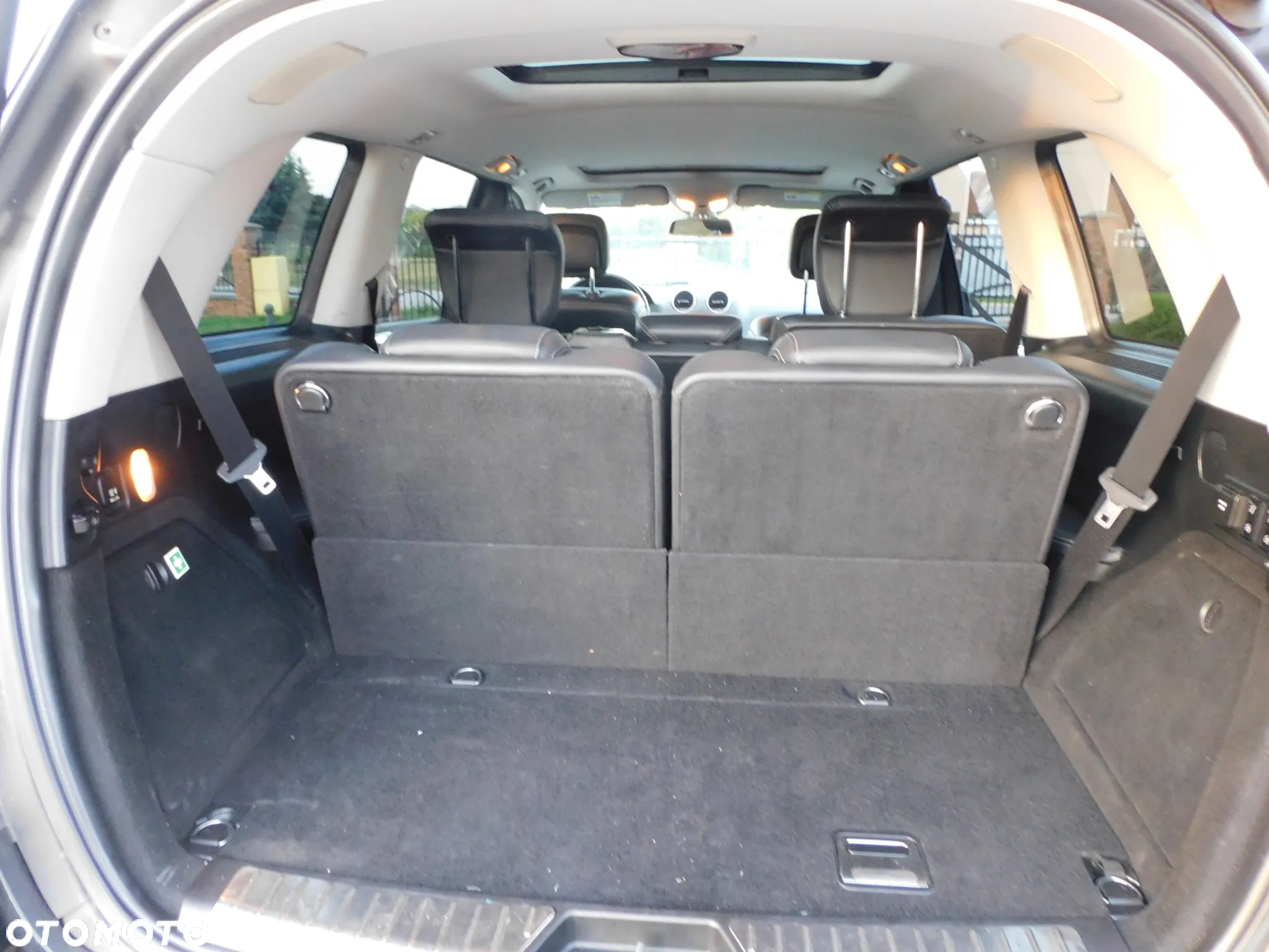 Mercedes-Benz GL 450 - 14