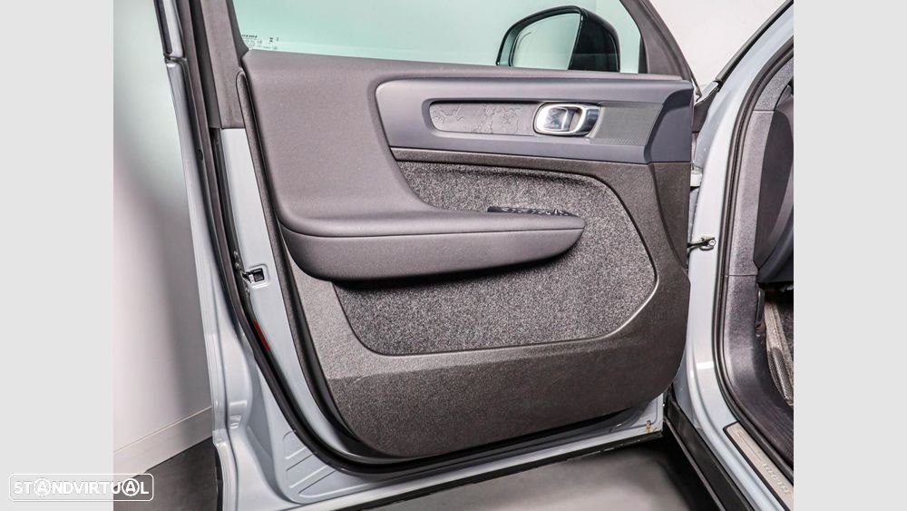 Volvo XC 40 Recharge Extended Range Plus - 12