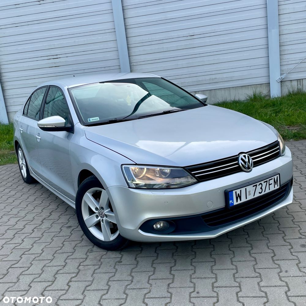 Volkswagen Jetta 1.6 TDI BMT Trendline - 5