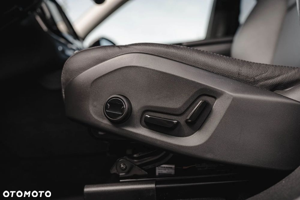 Volvo XC 60 B5 B Geartronic RDesign - 27
