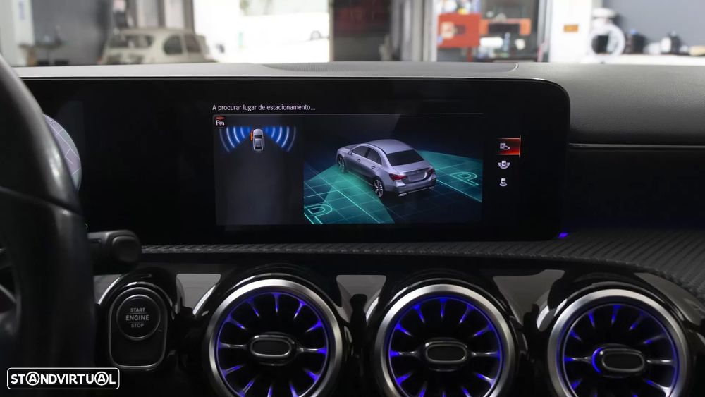 Mercedes-Benz A 250 Limousine - 33