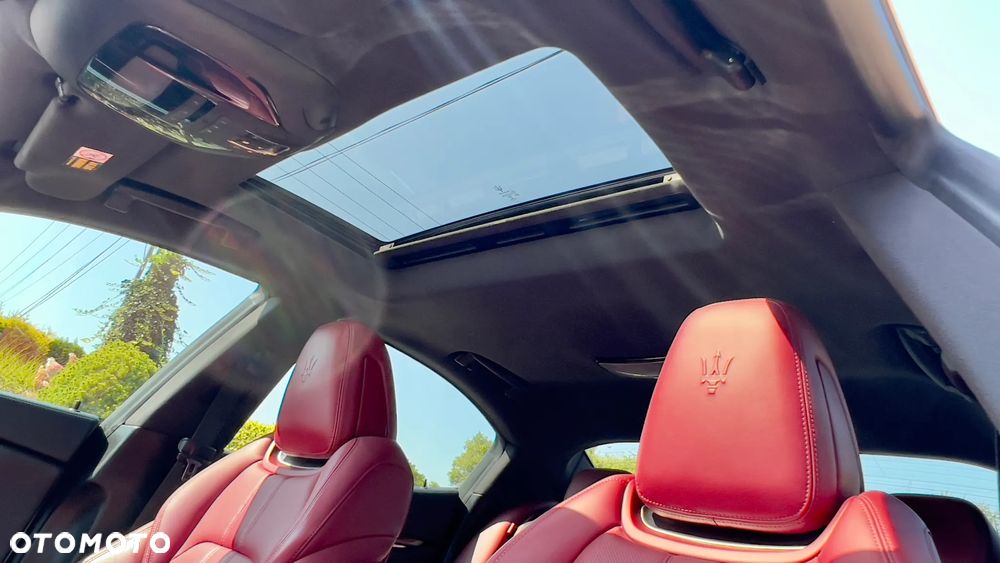 Maserati Ghibli S GranSport - 25