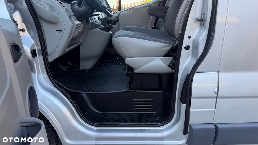 Opel Vivaro - 28