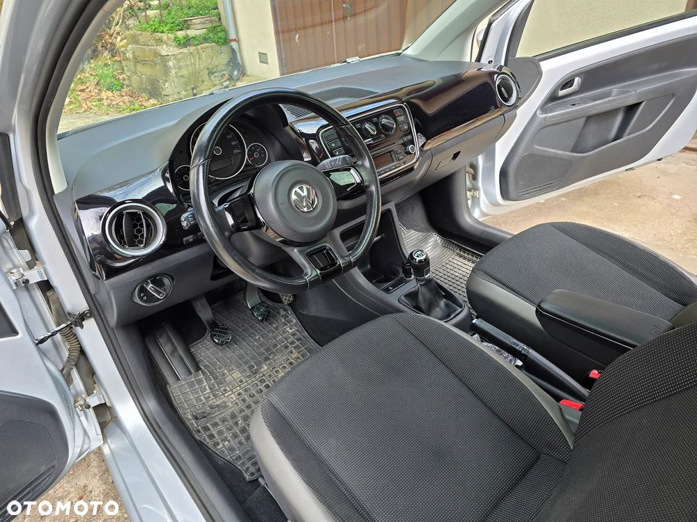 Volkswagen up! black style - 15