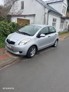 Toyota Yaris - 1