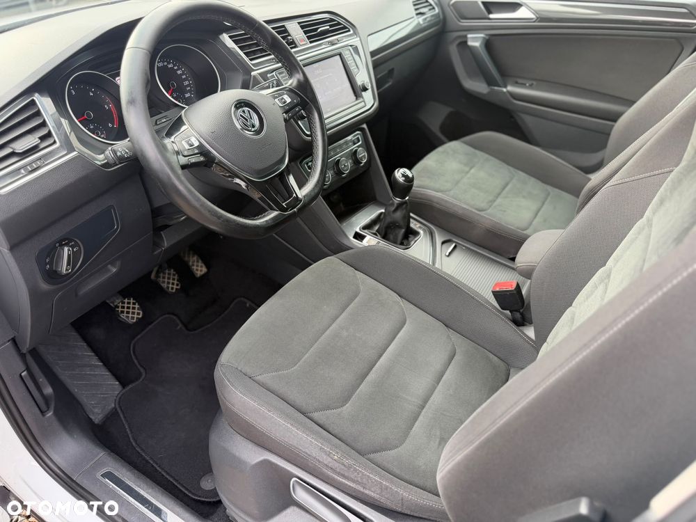 Volkswagen Tiguan 2.0 TDI SCR (BlueMotion Technology) Comfortline - 20