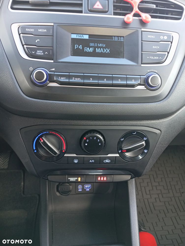 Hyundai i20 1.2 Comfort - 29